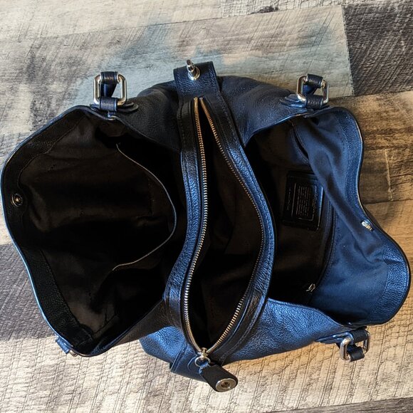 Coach Edie 31 Shoulder Bag Black Leather - Picture 4 of 11